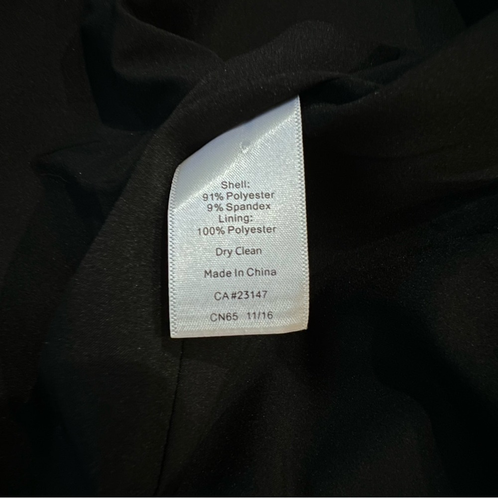 Talbots Black Pencil Skirt Gold Buttons Down The Front size 4 - Picture 10 of 10